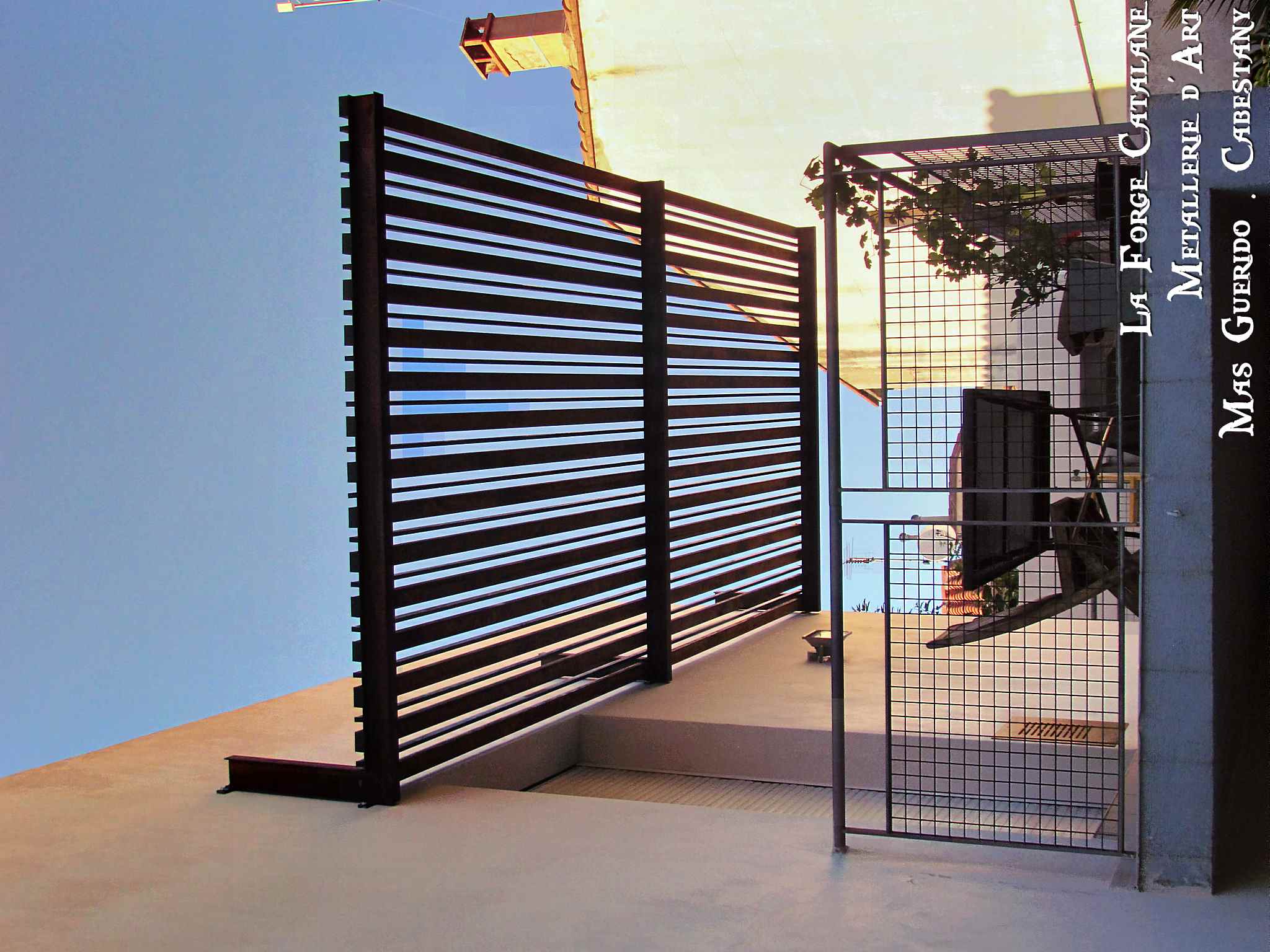 pergola auto portante type industriel lames forge catalane 2.jpg